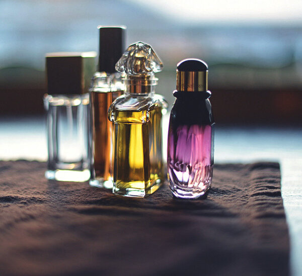 Read more about the article Smelling Perfume for the Fasting Person